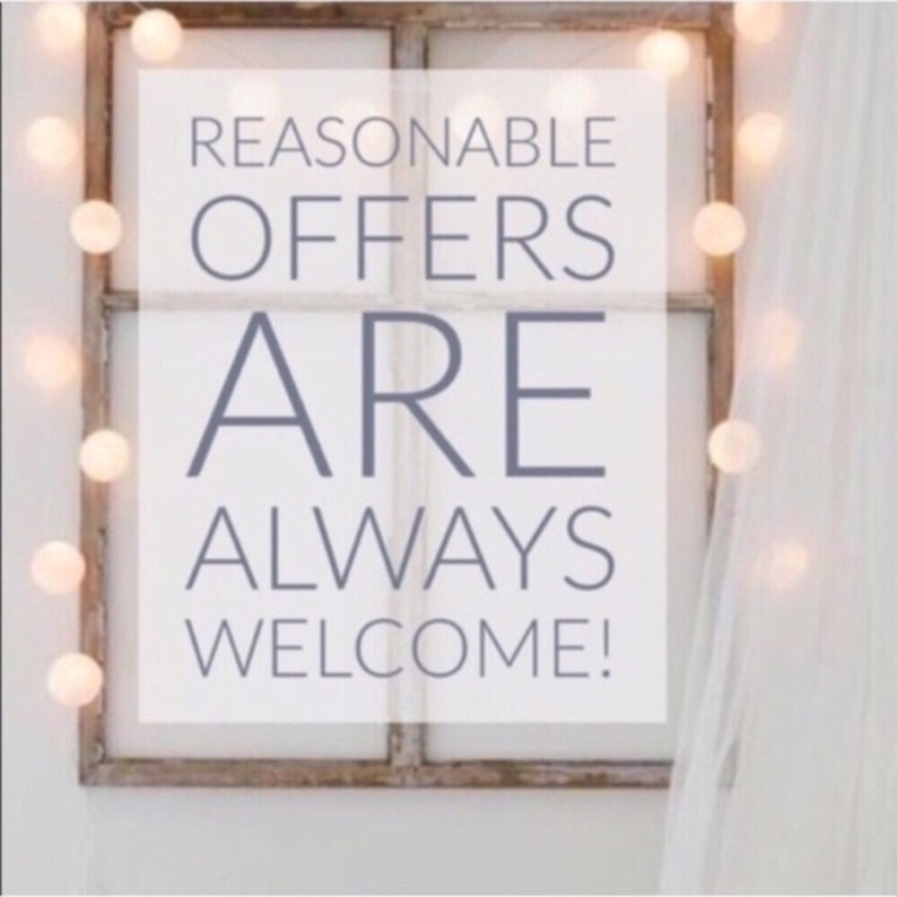 Welcome to fair offers,trying to get rid of most items 🖤✨